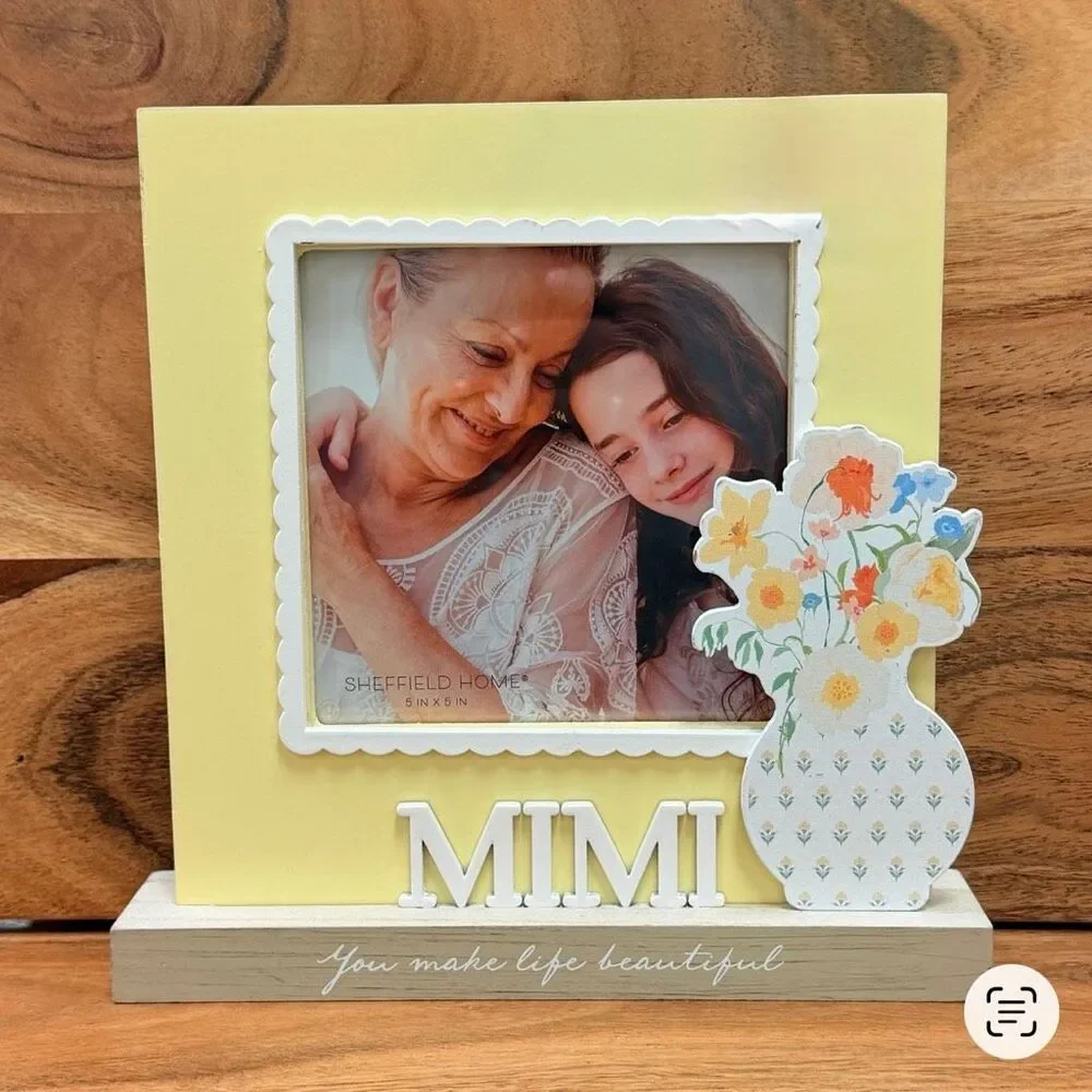 NWT Sheffield Home MIMI yellow square scalloped tabletop picture frame 5X5 photo
